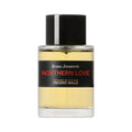 FRÉDÉRIC MALLE Northern Love Eau de Parfum 100 ml — flacon cylindrique jus ambré, étiquette noire, sur fond blanc, ambré boisé, haute parfumerie française