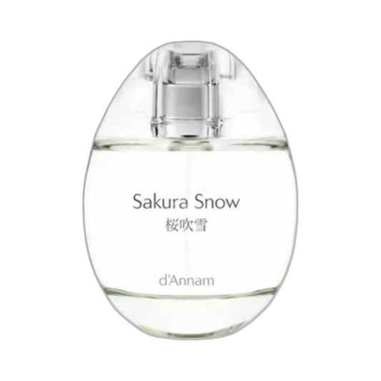 D'ANNAM Sakura Snow Eau de Parfum - Flacon 50ml fond blanc