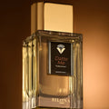 Silona Paris Datte Me Extrait de Parfum 100ml — flacon doré en ambiance chaude, oriental gourmand sensuel, parfum niche Paris